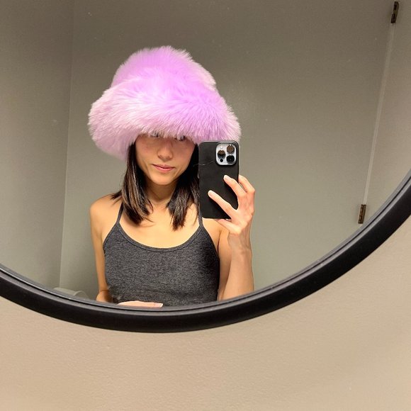 Extra Fuzzy Faux Fur Bucket Hat - Picture 2 of 4